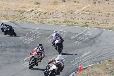 media/Apr-20-2025-AHRMA (Sun) [[393a79c373]]/Race/Group 11 early race/Turn 4b/